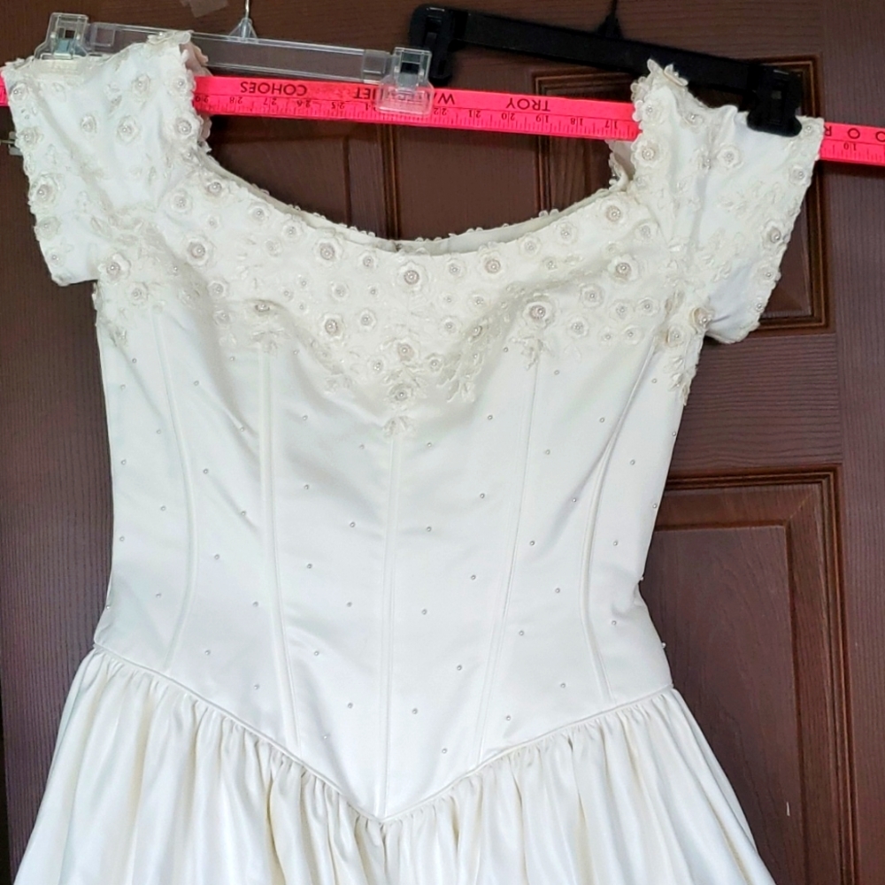 IVORY Wedding Dress Michaelangelo